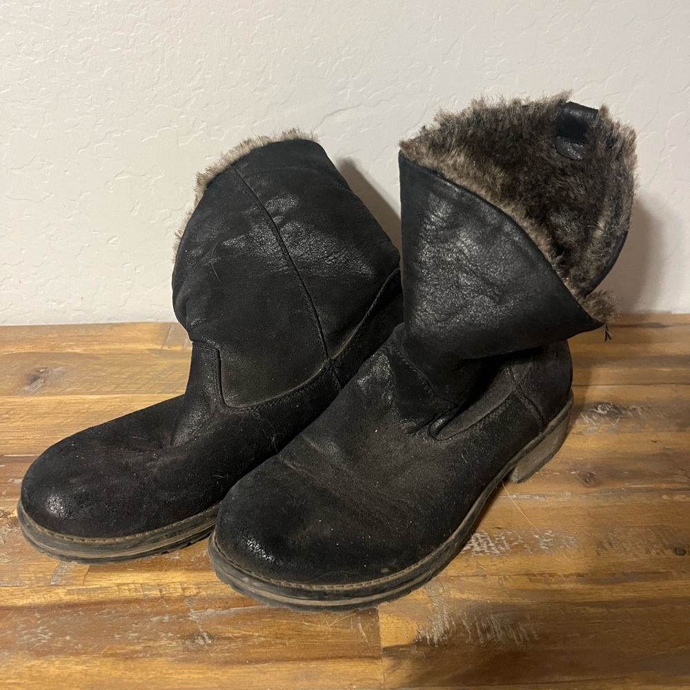 Black boots